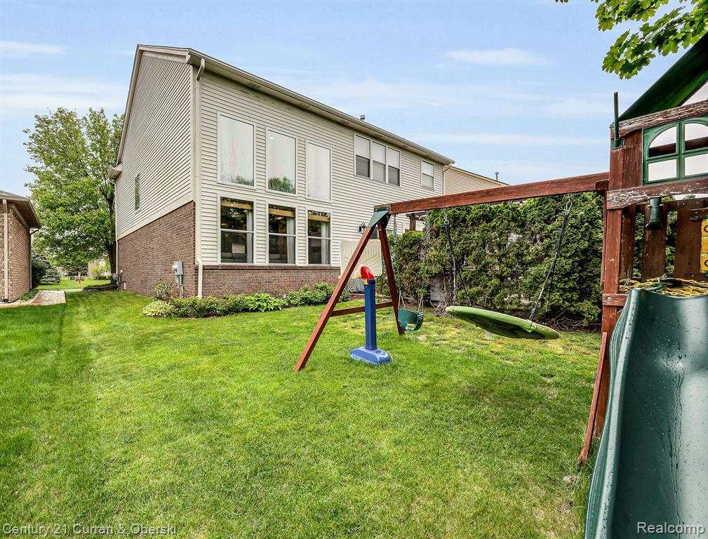 49294 SAINT NICHOLAS, Shelby, MI 48317 — Photo 30