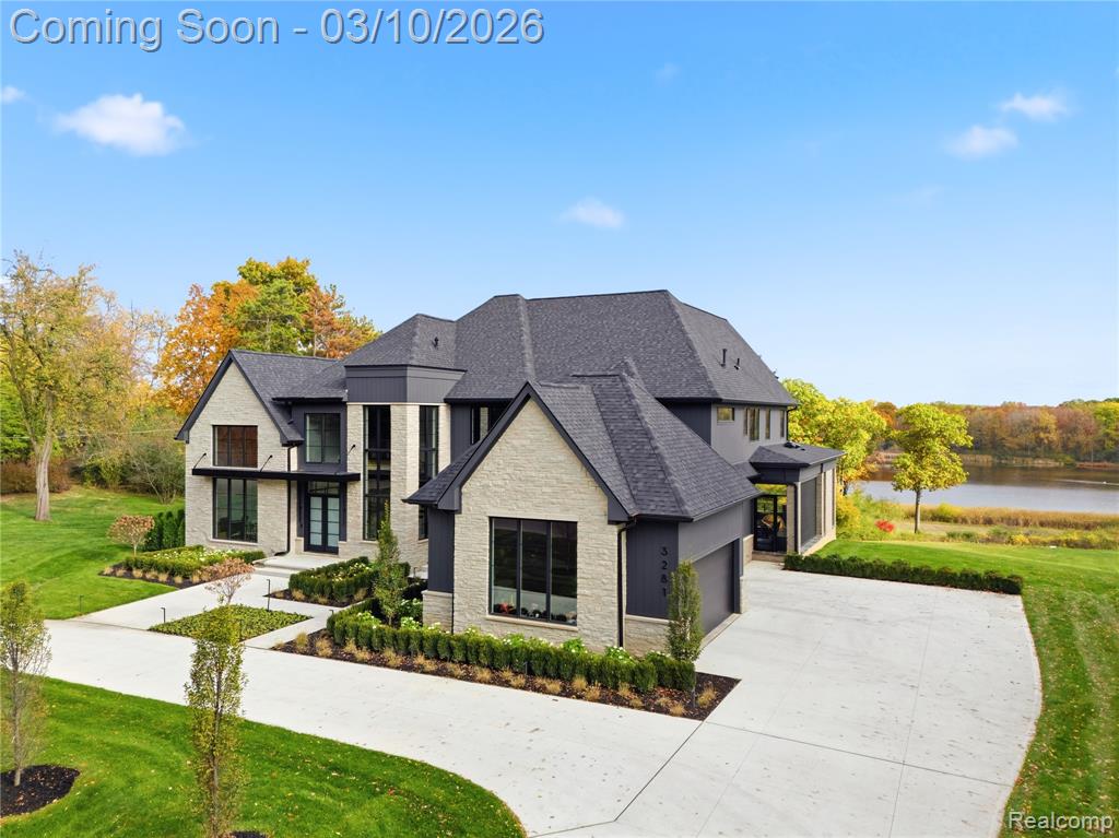 3281 Chickering Lane, Bloomfield Hills, MI 48302 — Photo 36
