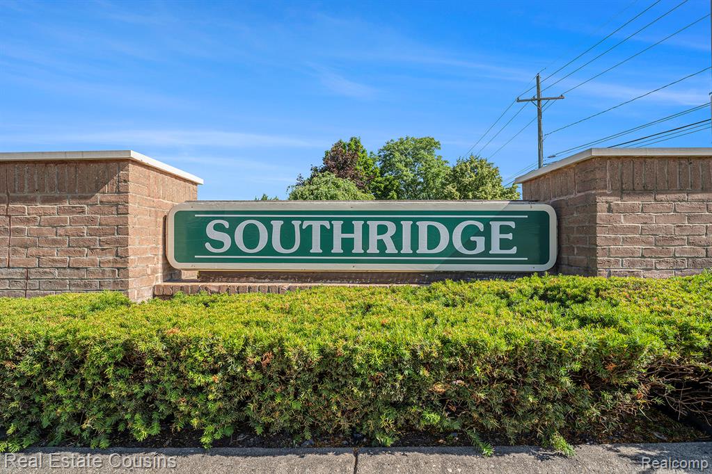 61023 Greenwood Drive, South Lyon, MI 48178 — Photo 26