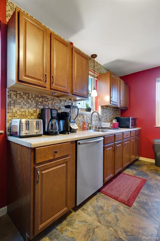 839 E Bennett Avenue E, Ferndale, MI 48220 — Photo 12