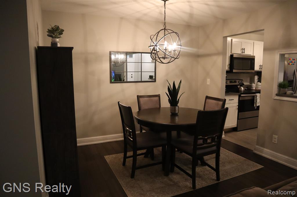 6488 SCOTLAND, Shelby Twp, MI 48316 — Photo 8