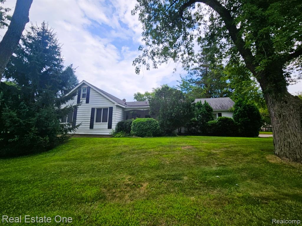4415 Welland Drive, West Bloomfield, MI 48323 — Photo 26