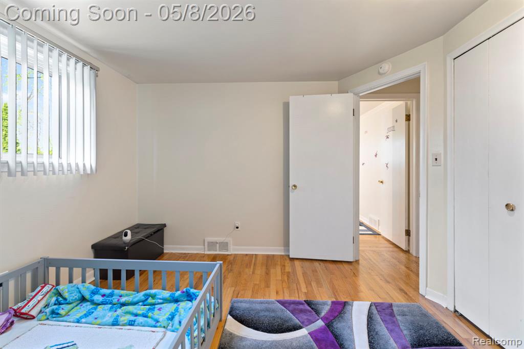 8130 Ravine Drive, Westland, MI — Photo 18