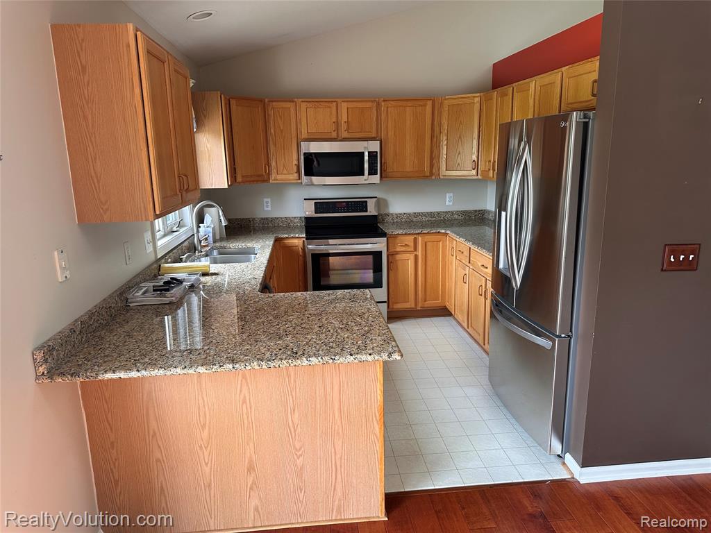 1812 Stoldt Avenue, Imlay City, MI 48444 — Photo 2