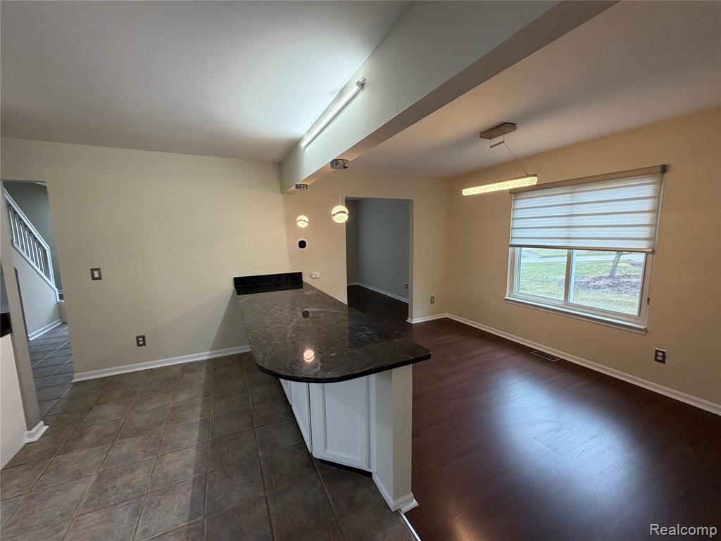 24489 Riverview Lane, Novi, MI — Photo 7