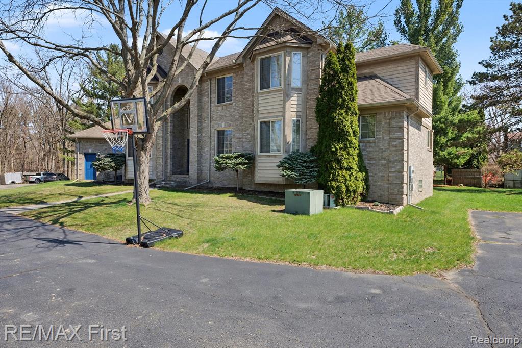 20400 Robinway Drive, Macomb, MI 48036 — Photo 4