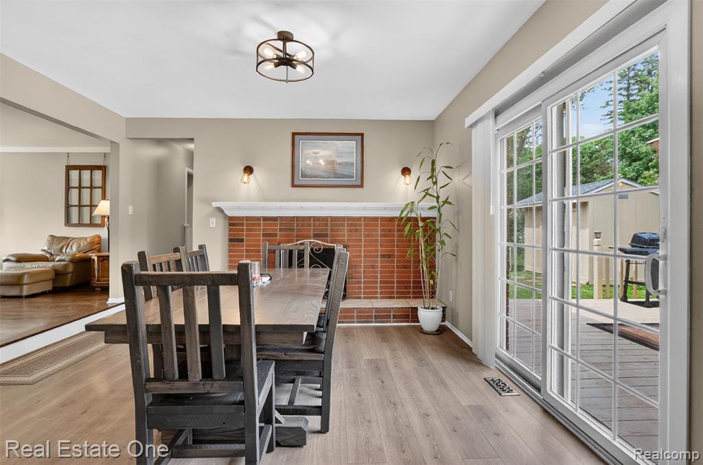 2802 Costa Mesa Road, Waterford, MI 48329 — Photo 7