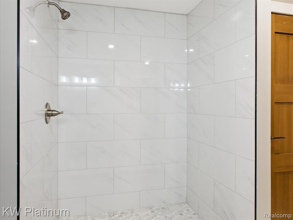 493 Wood Road, Snover, MI 48472 — Photo 42