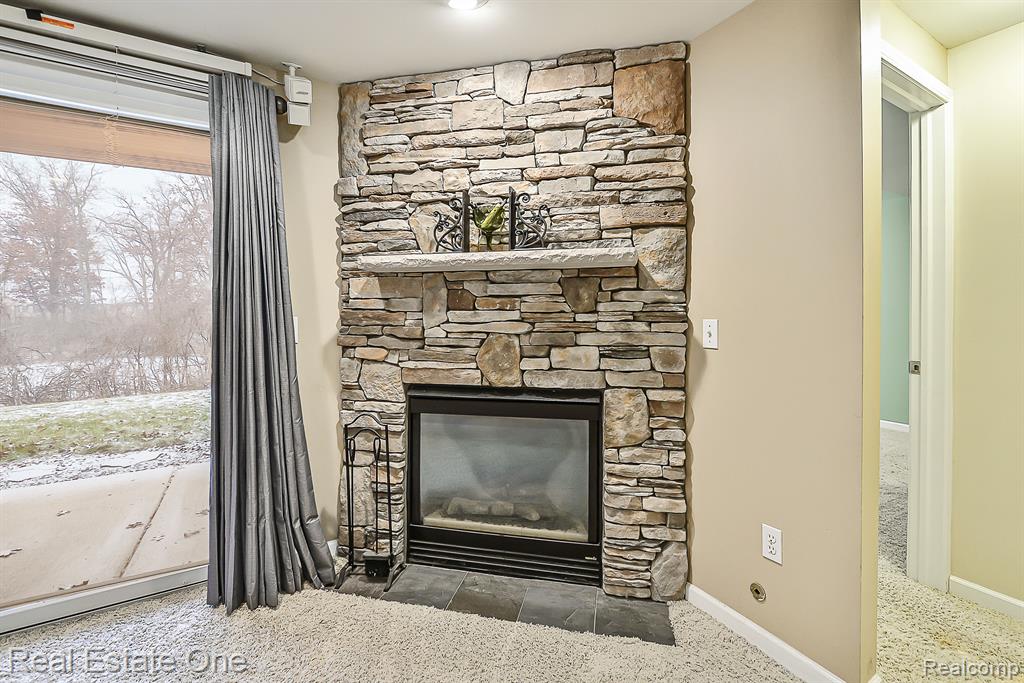 941 PERSIMMON Drive, Brighton, MI 48116 — Photo 35