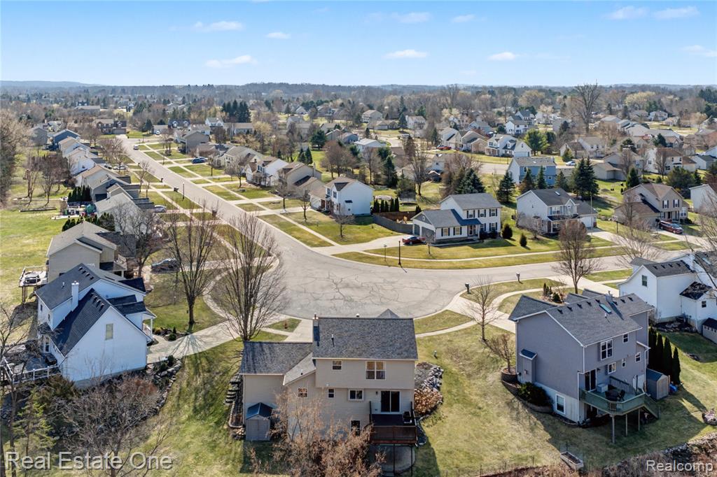 439 Brentwood Drive, Pinckney, MI 48169 — Photo 6