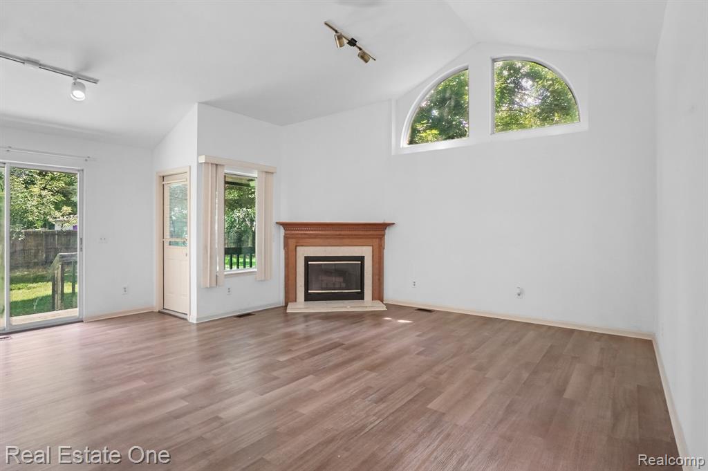6770 John R Road, Troy, MI 48085 — Photo 3