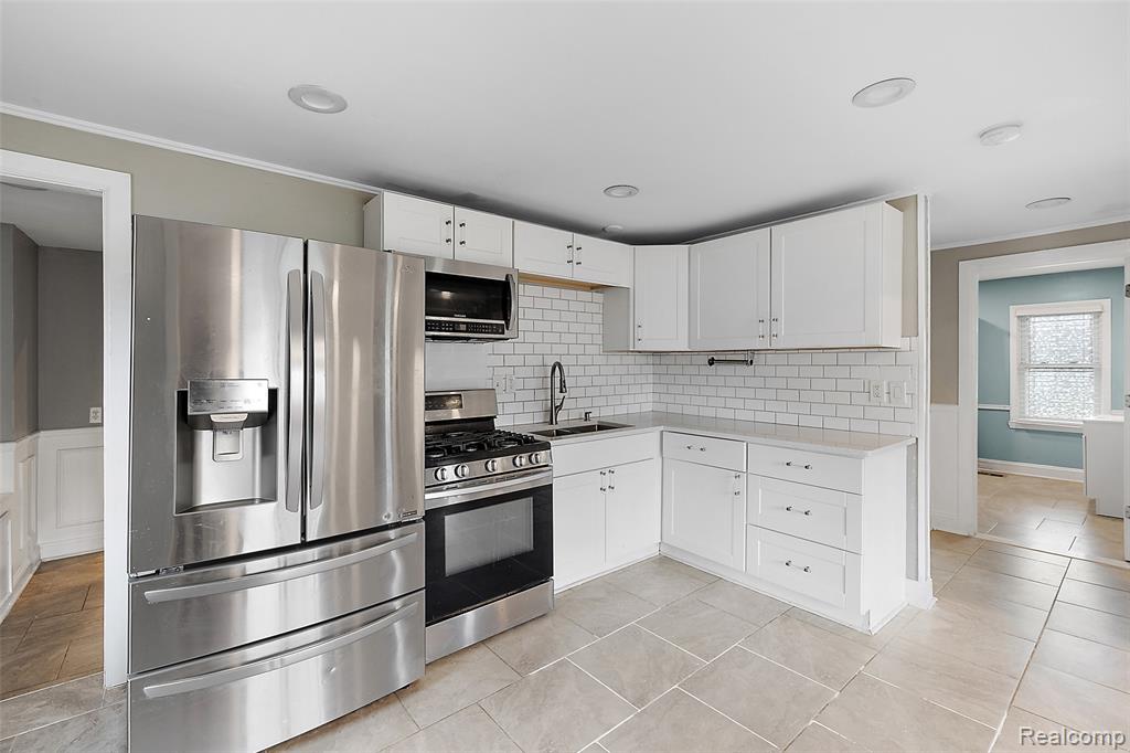 5869 Marvin Street, Taylor, MI 48180 — Photo 14