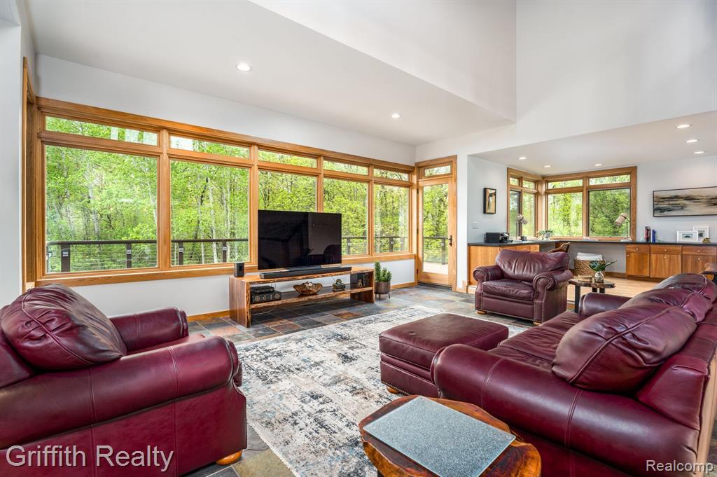 8104 PARKER Road, Saline, MI 48176 — Photo 7