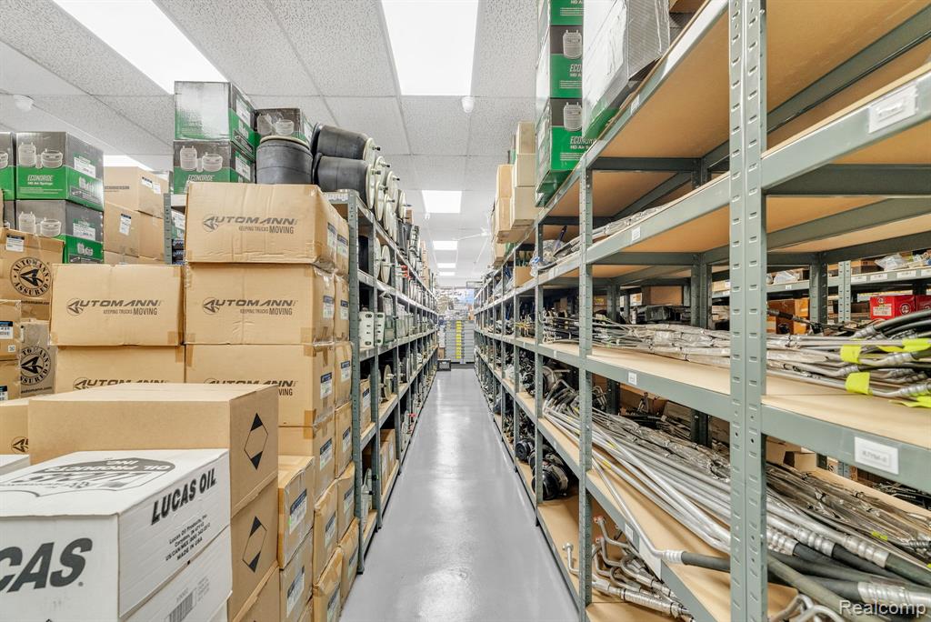 1475 S Newburgh Road, Westland, MI, 48186