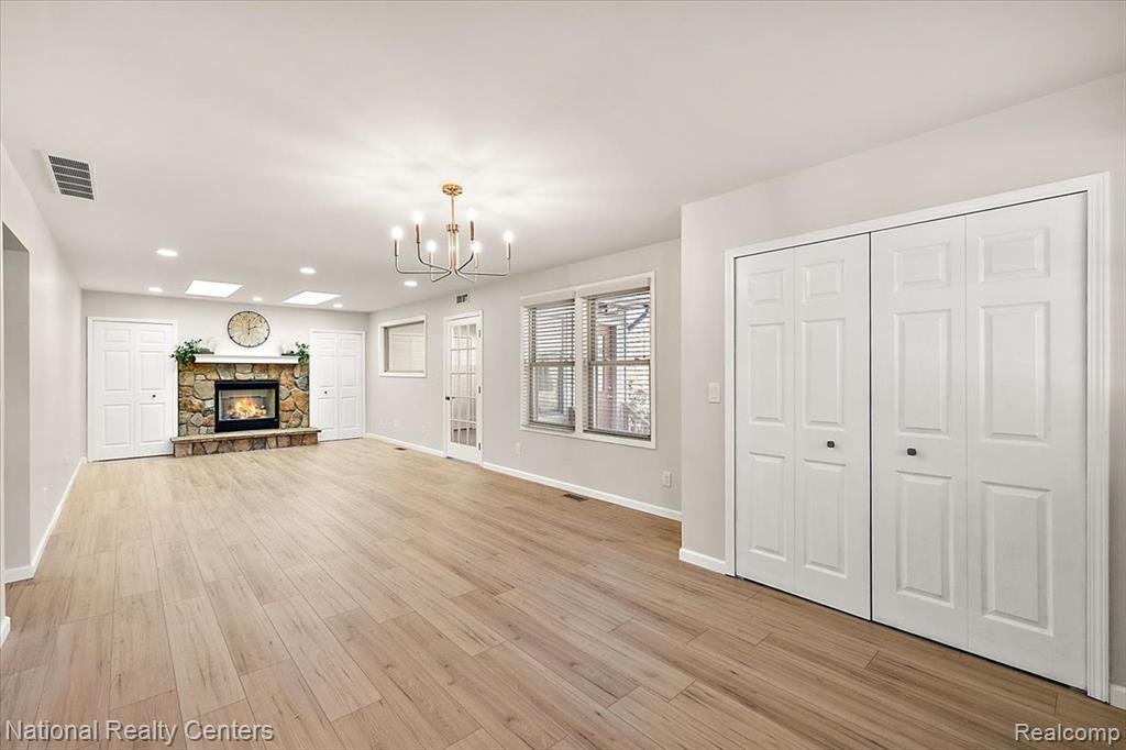 1938 Beverly Street, Keego Harbor, MI 48320 — Photo 31