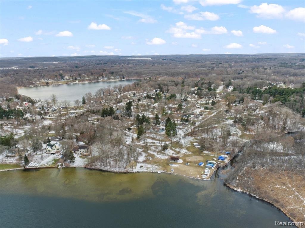 3778 Ponchartrain Drive, Pinckney, MI 48169 — Photo 41