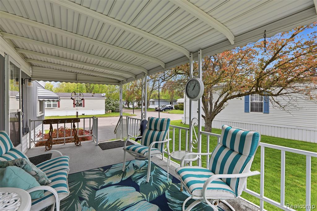 27 Ponderosa Trail, Belleville, MI 48111 — Photo 2