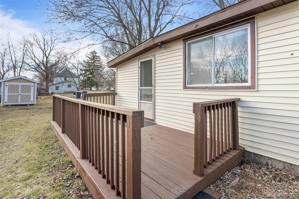 410 S Woodworth Street, Corunna, MI 48817 — Photo 6