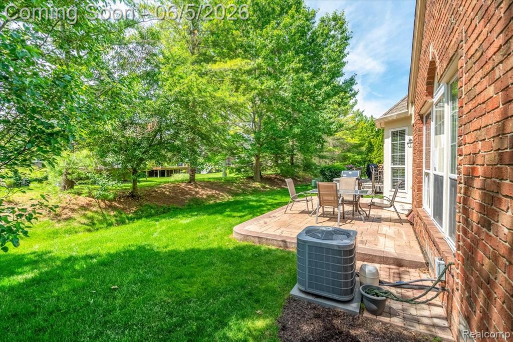 49105 Hawksburry Road, Canton, MI 48188 — Photo 41