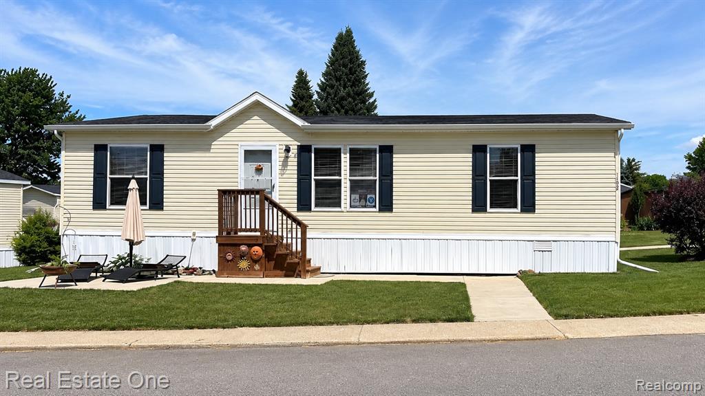 102 Sycamore, Highland, MI