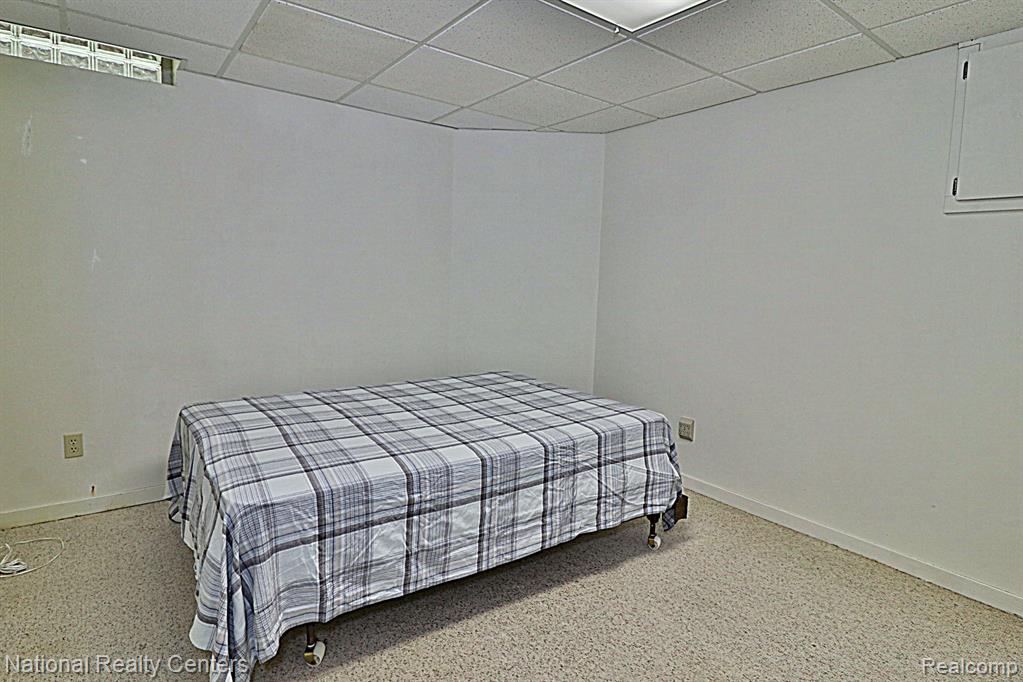 6400 PINECREST, West Bloomfield, MI — Photo 37