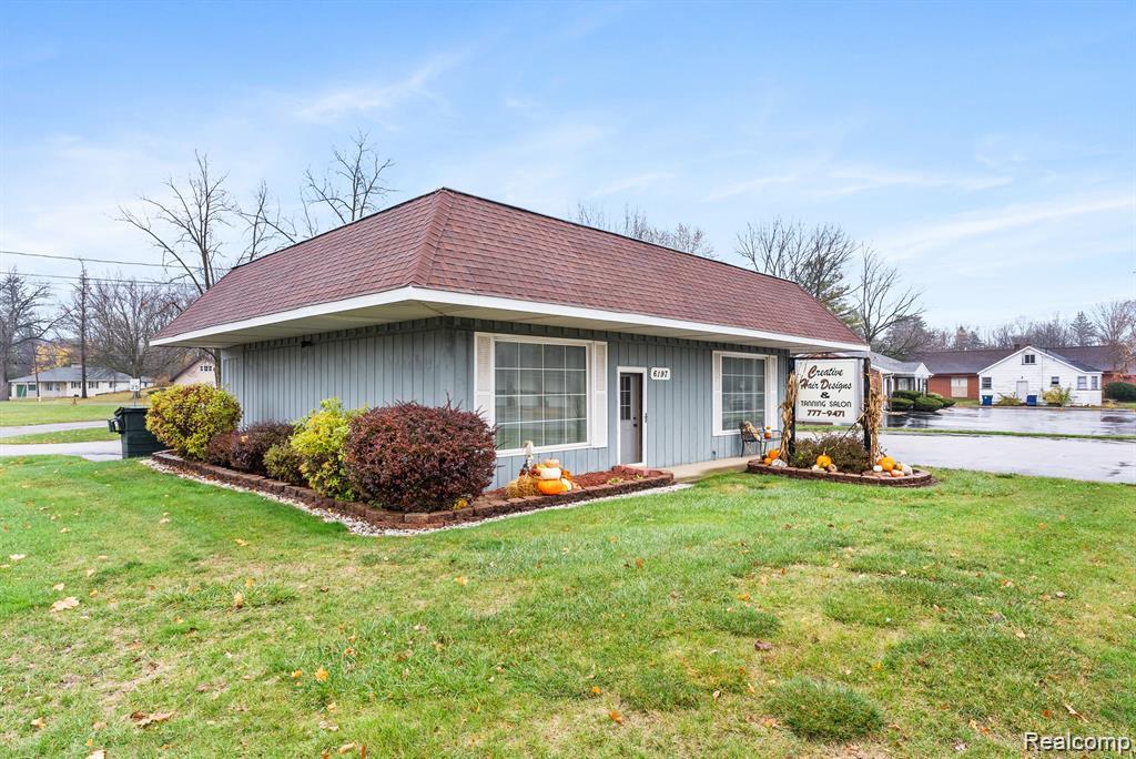 6197 Dixie Hwy, Bridgeport, MI 48722 — front exterior