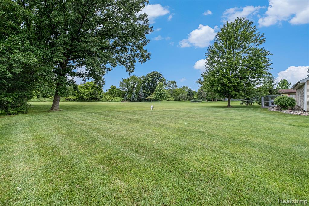 7488 Jennings Road, Swartz Creek, MI 48473 — Photo 32