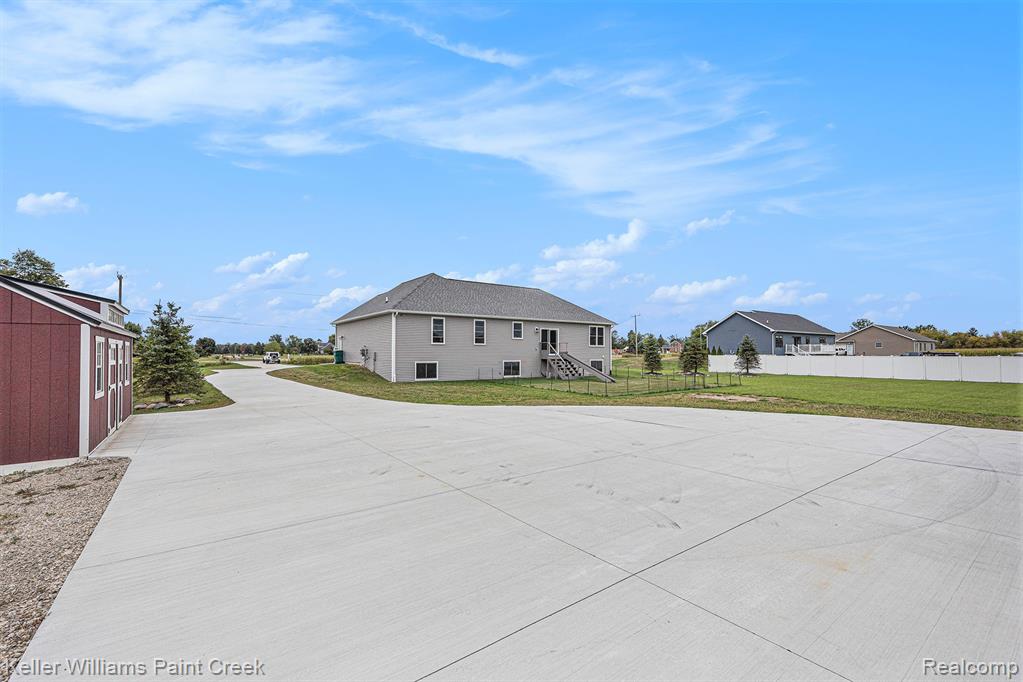 8309 Almont Road, Almont, MI 48003 — Photo 28