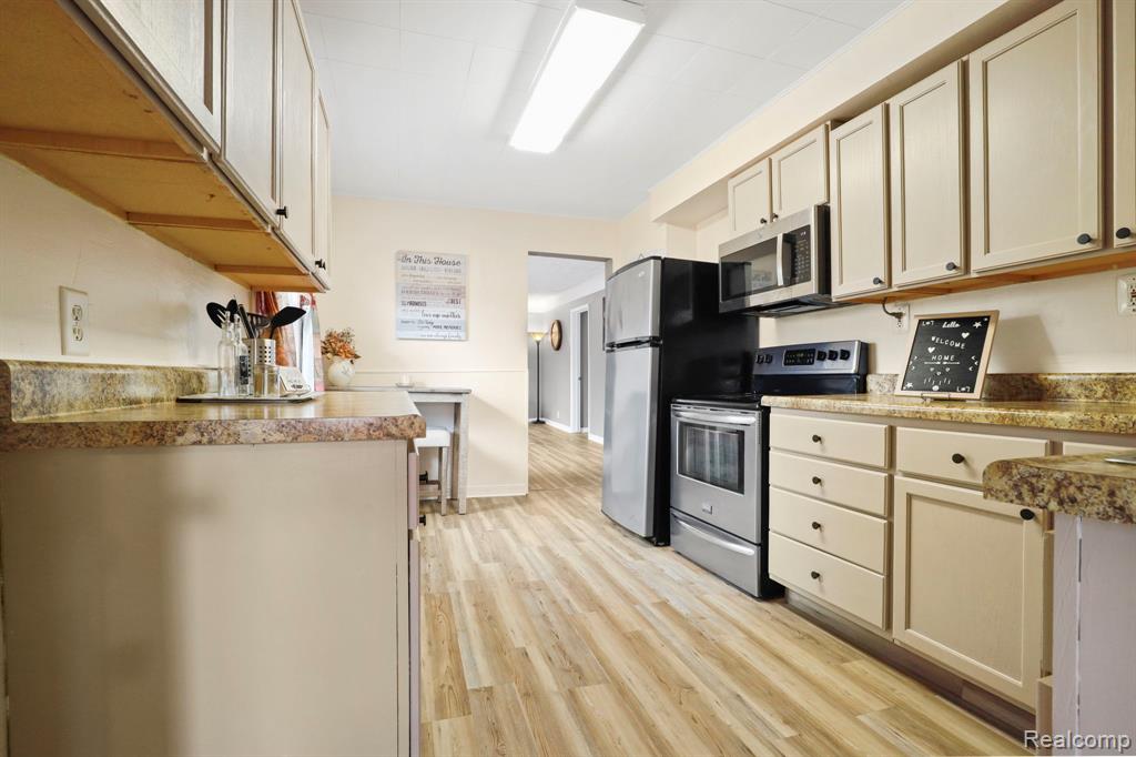 6077 Crown Point, Flint, MI 48506 — Photo 4