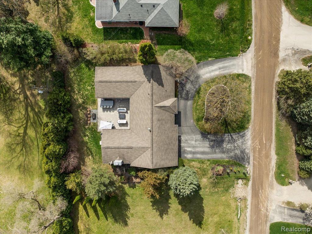 80 MAYWOOD Avenue, Bloomfield Hills, MI 48304 — Photo 52