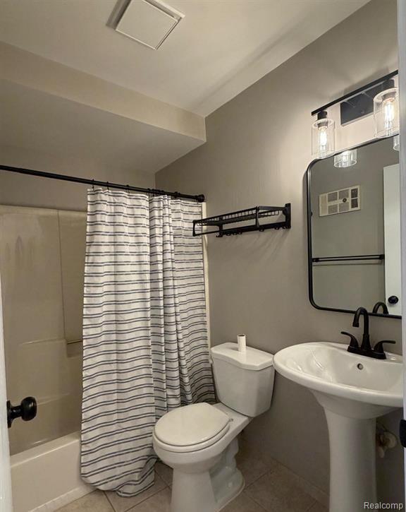 587 Pointe Tremble Road, Algonac, MI 48001 — Photo 12