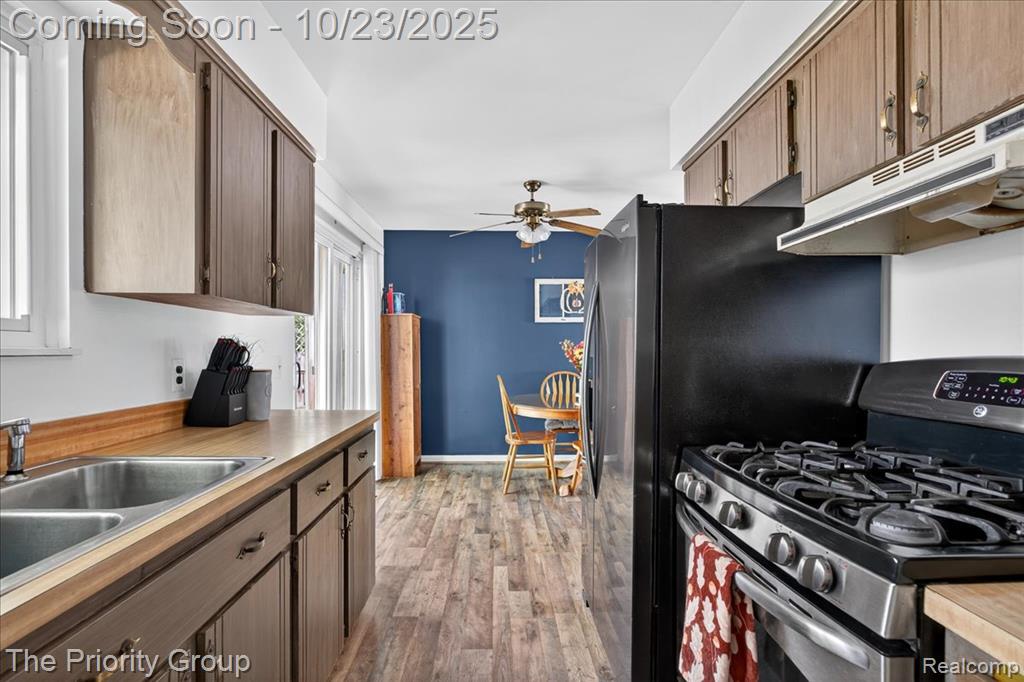 4700 Siebert Road, Waterford, MI 48328 — Photo 17