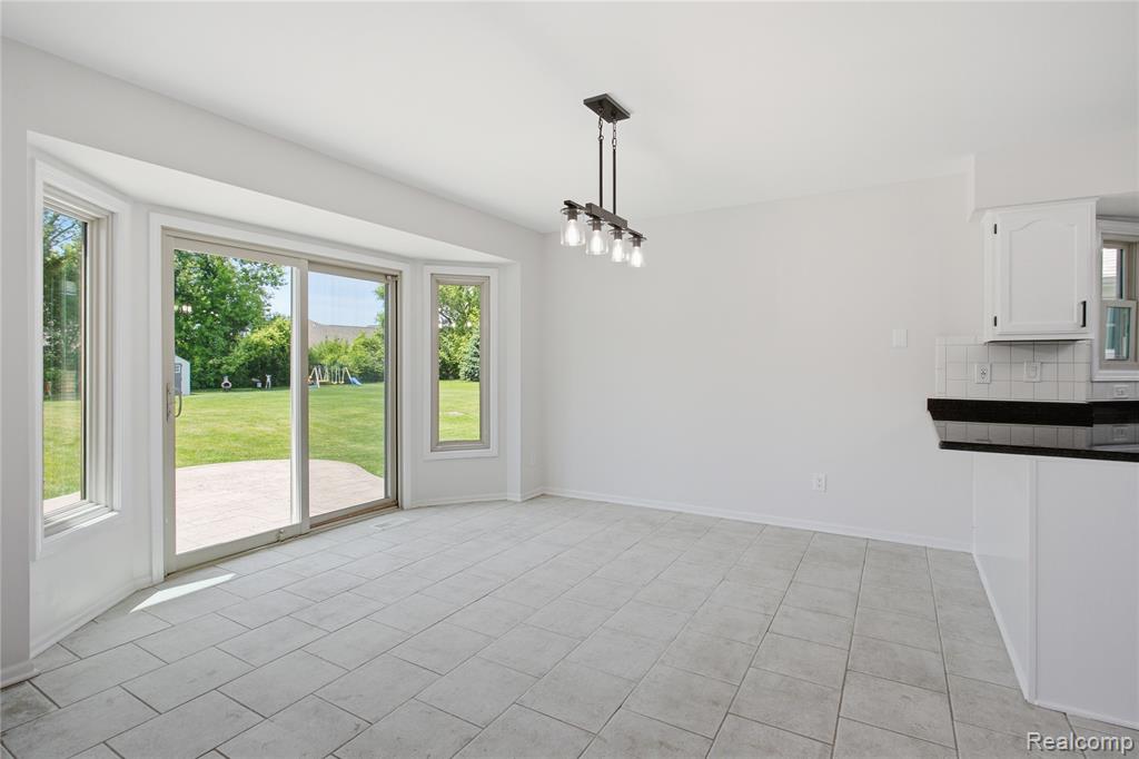 52658 Stag Ridge Drive, Macomb, MI 48042 — Photo 12