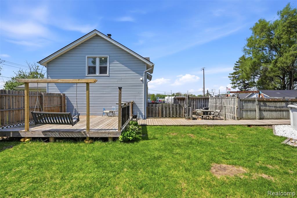 635 Lounsbury Avenue, Pontiac, MI 48340 — Photo 29