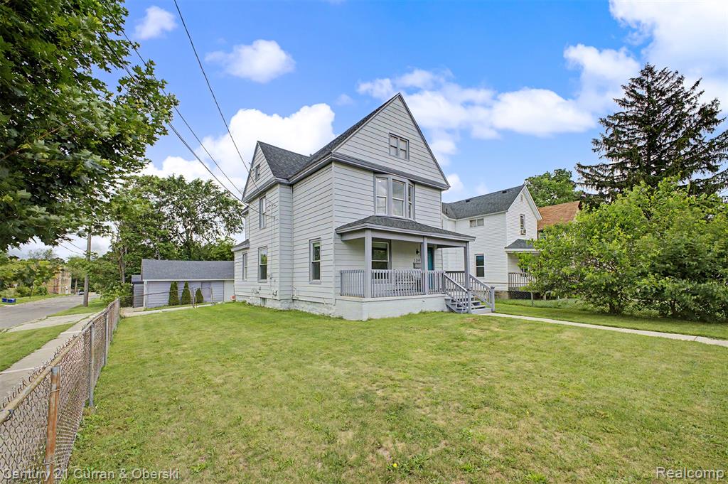 124 Henry Clay Avenue, Pontiac, MI 48341