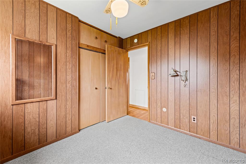 25629 Ridgeway Street, Dearborn Heights, MI 48127 — Photo 12