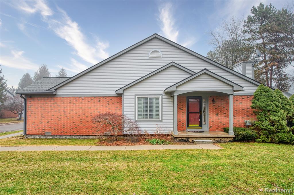 469 Winwood Circle, 121, Walled Lake, MI 48390 — Photo 26