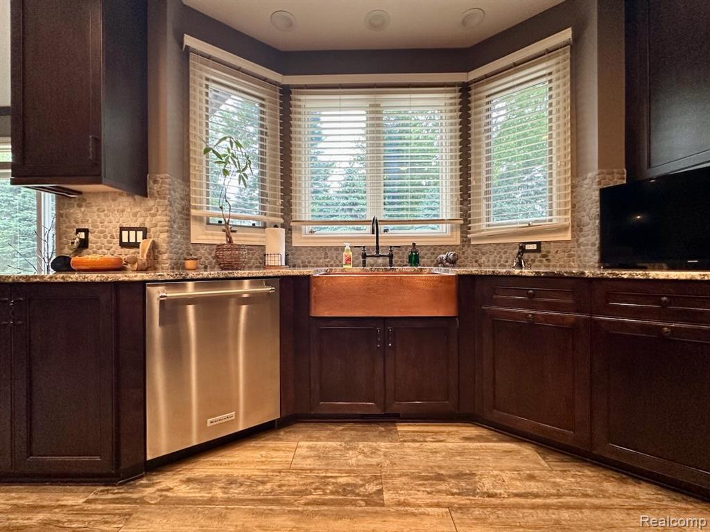 52006 Finch Court, Shelby Twp, MI 48315 — Photo 27