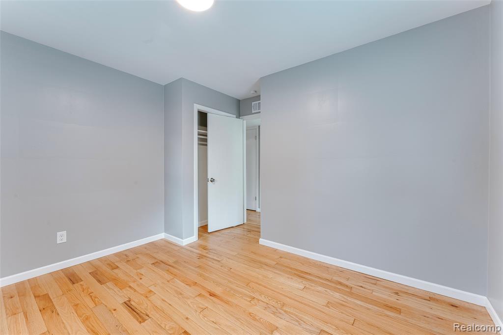 31979 Kathryn Street, Garden City, MI — Photo 26