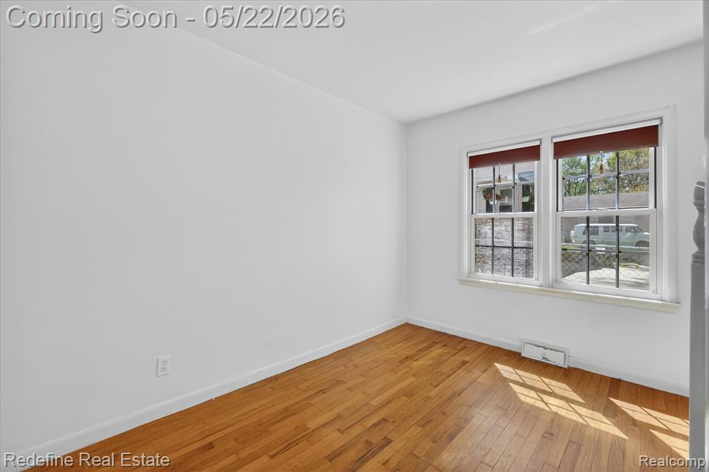 3207 Waukegan Street, Auburn Hills, MI 48326 — Photo 14