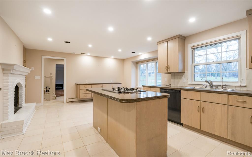 25461 Tweed Drive, Franklin, MI 48025 — Photo 13