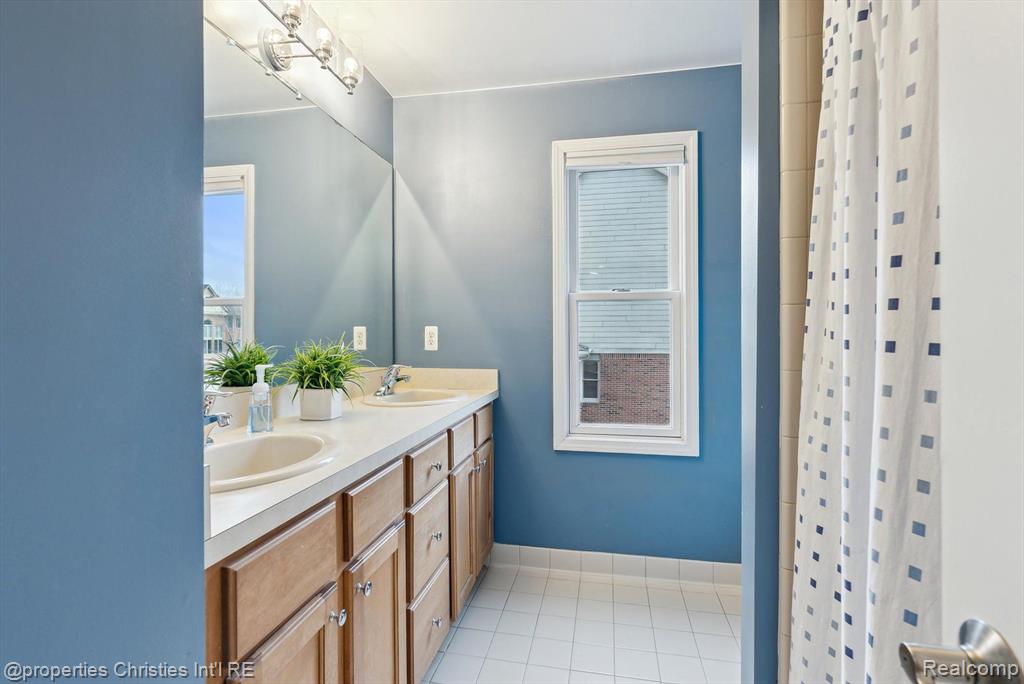 46656 MERION Circle, Northville, MI 48168 — Photo 47
