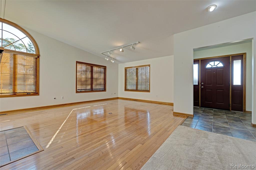9269 Varodell Drive, Davison, MI 48423 — Photo 6
