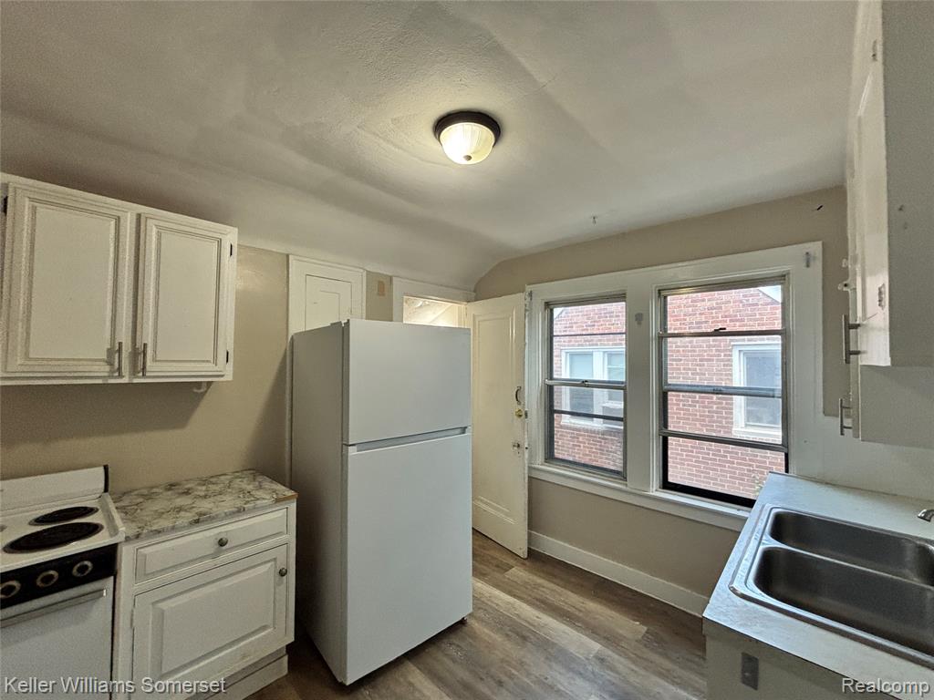 5783 Yorkshire Road, Detroit, MI 48224 — Photo 2