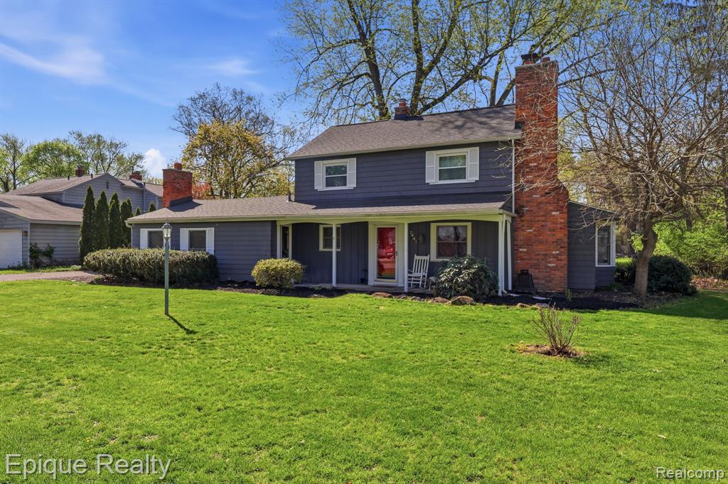 7441 Honeysuckle Road, West Bloomfield, MI 48324 — Photo 2