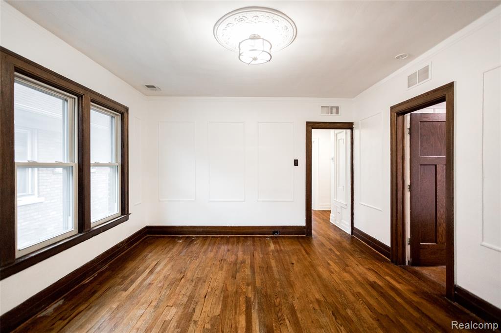 4130 Burns Street, Detroit, MI 48214 — Photo 5
