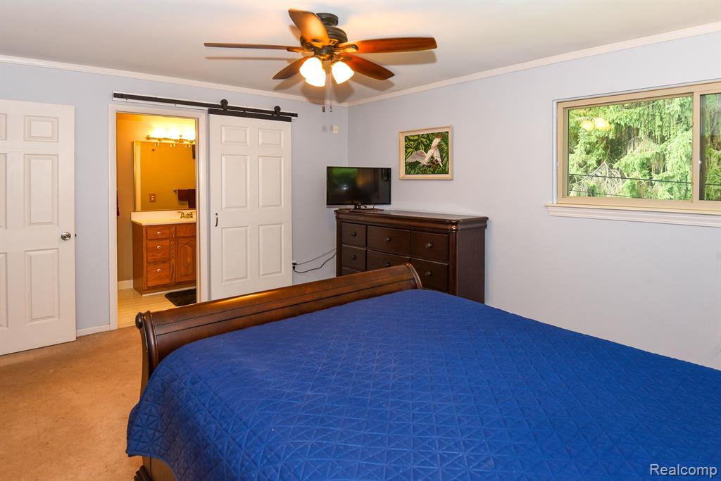 9245 PINE KNOB Road, Clarkston, MI 48348 — Photo 36