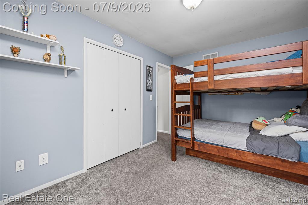 42118 Villanova Drive, Sterling Heights, MI 48313 — Photo 30