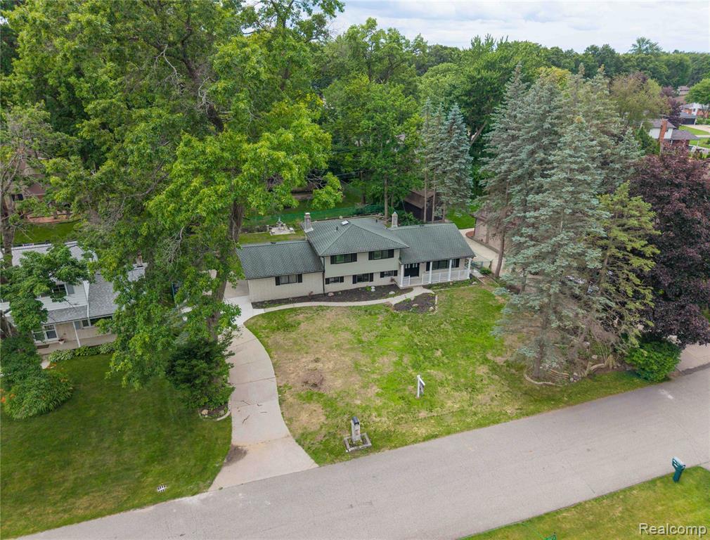 6742 Canterbury Court, Shelby Twp, MI 48316 — Photo 4