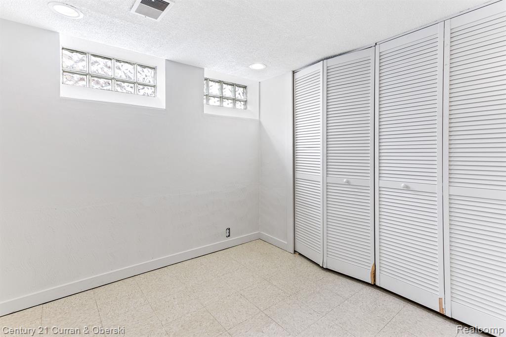 4217 Cooper Avenue, Royal Oak, MI 48073 — Photo 26